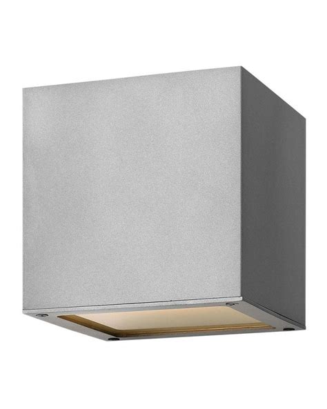 Small Down Light Wall Mount Lantern : UYV8 .